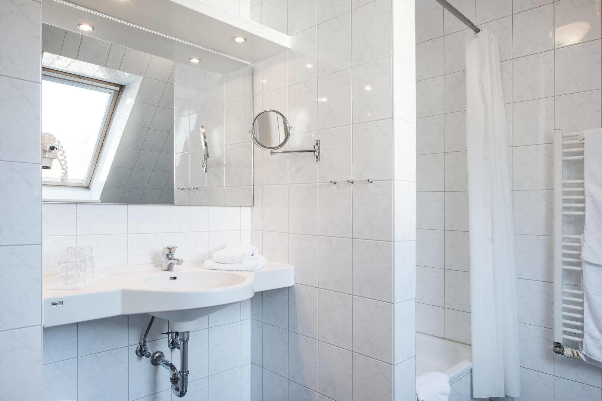 Aparthotel Kuehlungsborn, Villa Am Konzertgarten Exteriör bild
