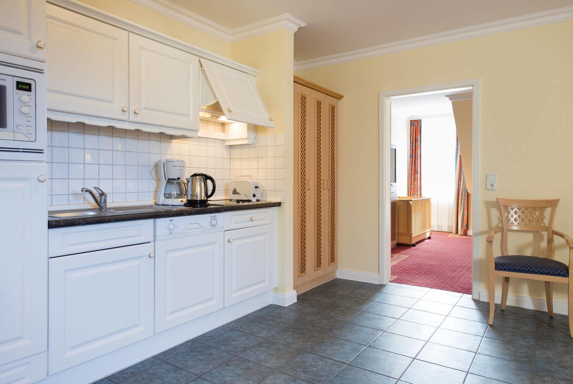 Aparthotel Kuehlungsborn, Villa Am Konzertgarten Exteriör bild