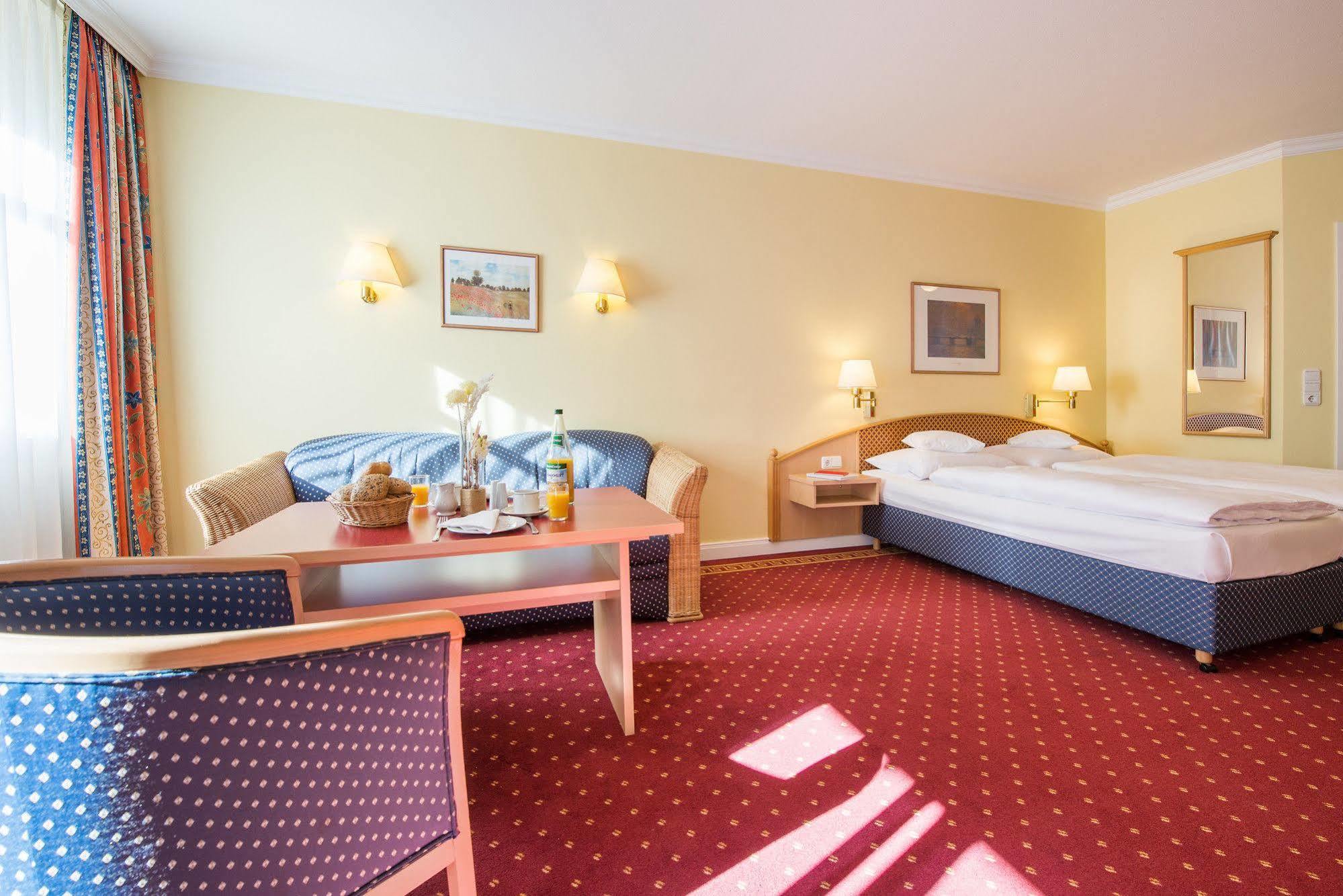 Aparthotel Kuehlungsborn, Villa Am Konzertgarten Exteriör bild