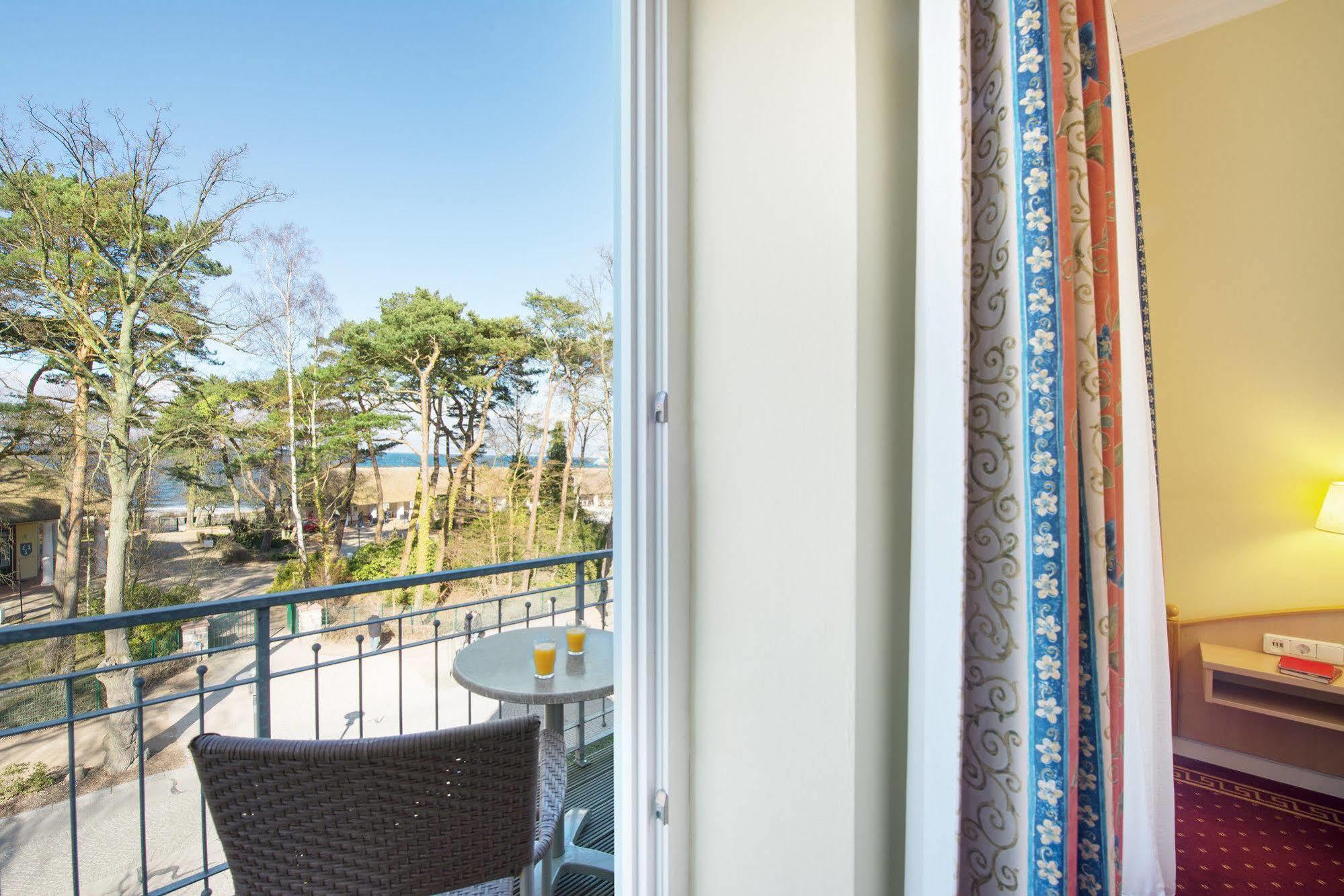 Aparthotel Kuehlungsborn, Villa Am Konzertgarten Exteriör bild